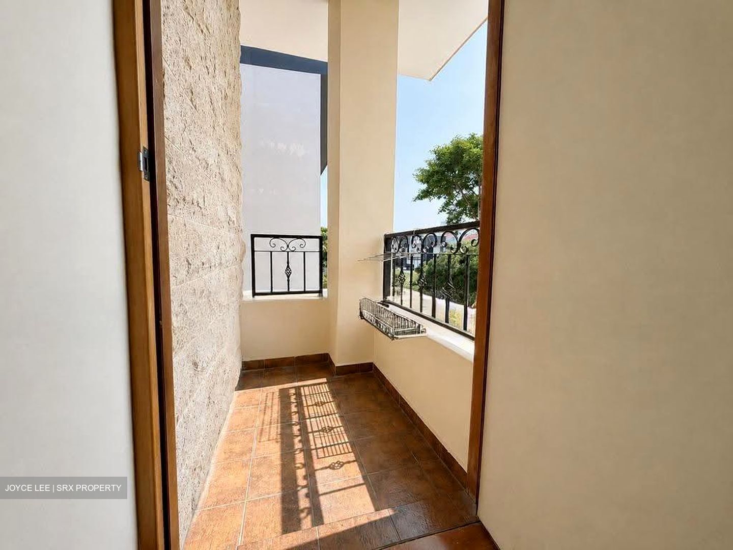 East View Garden (D16), Terrace #624797981